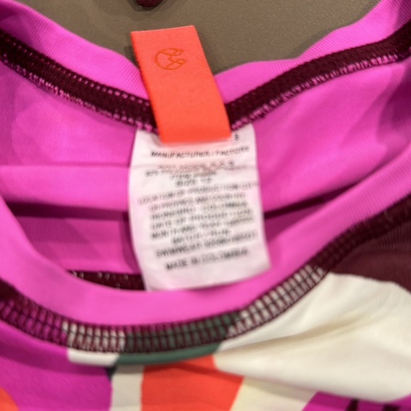 Maaji Rash guard and Hair AccessorySize 12 - Picture 2 of 4